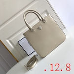 スーパーコピーブラダバッグ